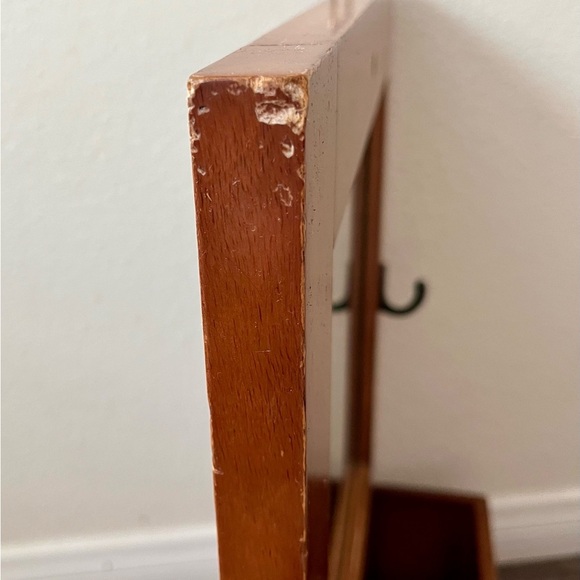 Vintage single post box mirror w 4. L 15. H 19 inch - Picture 4 of 15